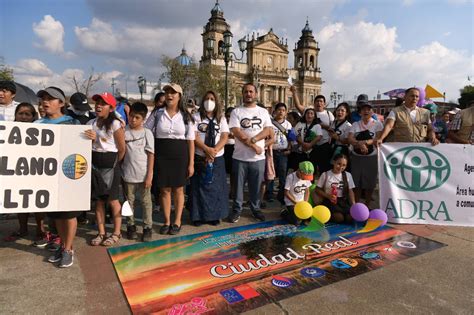 M S De Mil Personas Participan En Marcha Por La Libertad Religiosa