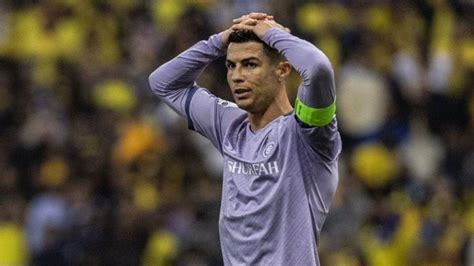 Cristiano Ronaldo Angry Face-off With Al-Feiha Player Goes Viral Post ...