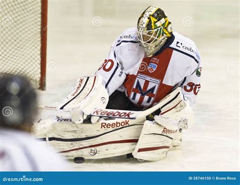 Ice Hockey Goalie Editorial Image - Image: 28746150