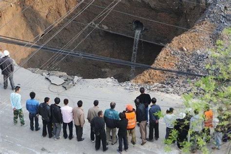 Trente six morts suite à leffondrement dune autoroute en Chine Mise