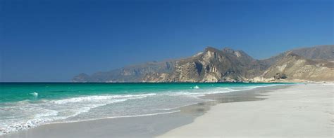 Al Ruwais Beach Qatar: Ideal Locale For A Enticing Getaway