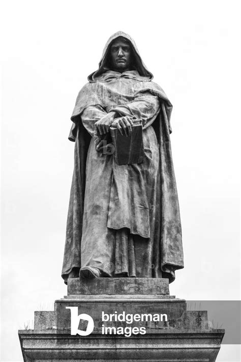 Statue De Giordano Bruno A Rome Monument To Giordano Bruno In Rome