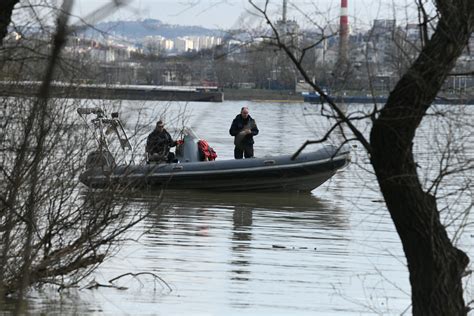 Nestao muškarac u Drini kod Loznice Ušao u vodu i nije isplivao