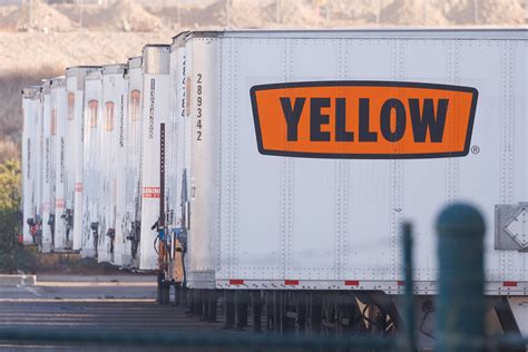 What Bankrupt Truck Driver Yellow S Billion Dollar Battle Means For The Economy