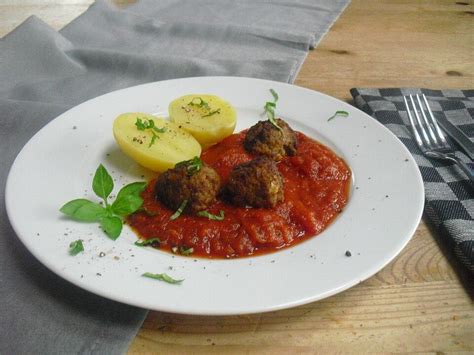 Hackfleischb Llchen Mit Tomatenso E Von Brsingr Chefkoch