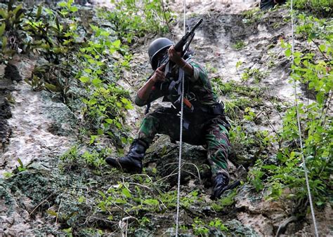 Tambah Kemampuan Bertempur Prajurit Brigif Raider 13 Kostrad