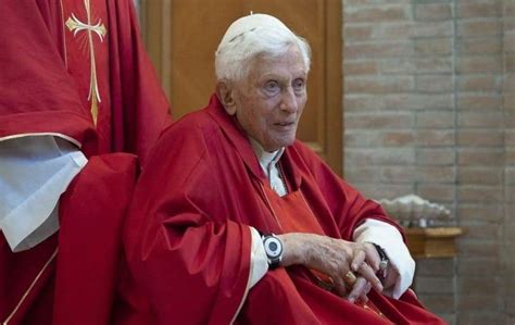 El Insomnio Fue El “motivo Central” De La Renuncia De Benedicto Xvi