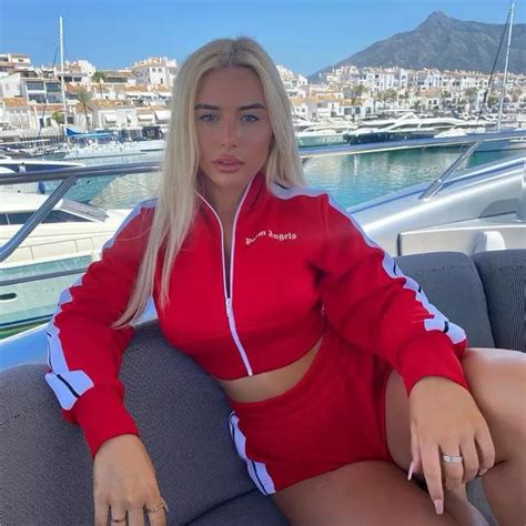 Love Island S Ellie Brown Unleashes Mind Blowing Curves In Skimpy String Bikini Daily Star