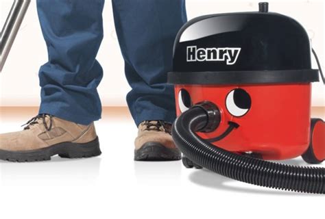 Best Henry Hoover Reviews UK 2023: Up-Close with the Henry Hoover Range