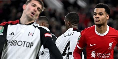 Fulham Have Fighting Chance Despite Liverpool S First Leg Comeback