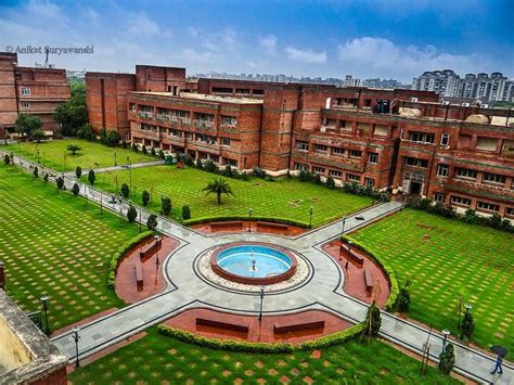 Nsit Delhi Admission Course Fees Ranking Careerguide