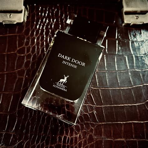 Dark Door Intense Maison Alhambra A Fragrance