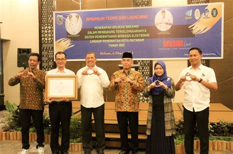 Wakil Wali Kota Mataram Launching Aplikasi Srikandi Di Hotel Santika