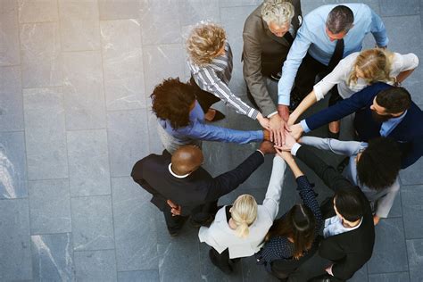 How To Lead A Diverse Team Leadership Resources