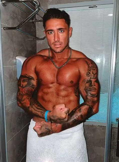 Stephen Bear S New Girlfriend Says I Feel Sorry For Him As He Breaks