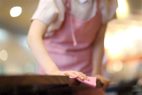No Clorox Wipes Do Not Contain Any Bleach Easy Restaurant Cleaning