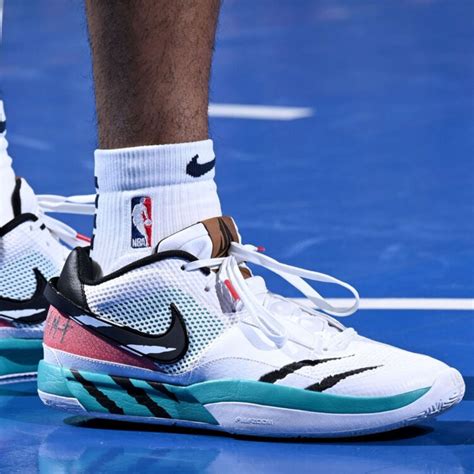 A Detailed Look At Ja Morants Nike Ja 1 Scratch Pe Nice Kicks