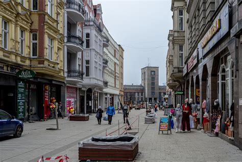 Usuną nielegalne szyldy Uchwała reklamowa w Bytomiu przyjęta