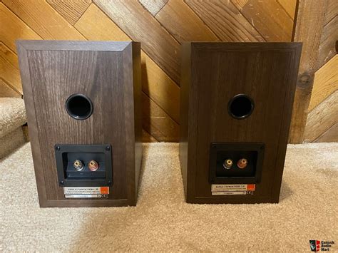 Dali Spektor 2 Compact Speakers Walnut For Sale Canuck Audio Mart