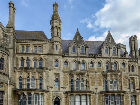 The University, Aberystwyth, Ceredigion © Christine Matthews cc-by-sa/2 ...