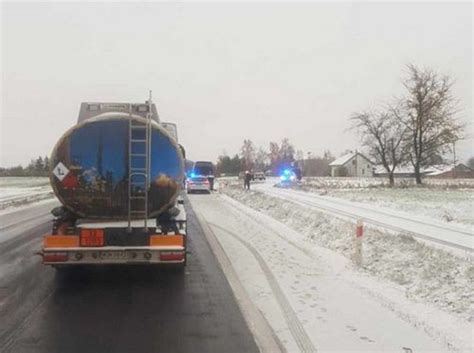 Zderzenie Pojazd W Na Trasie Piaski Krasnystaw Jeden Pas Zablokowany