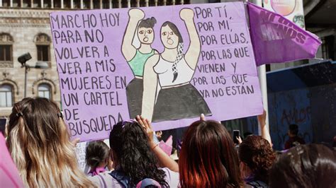 Día Internacional De La Mujer 2022 Así Fue La Marcha Del 8 De Marzo En Cdmx Vogue