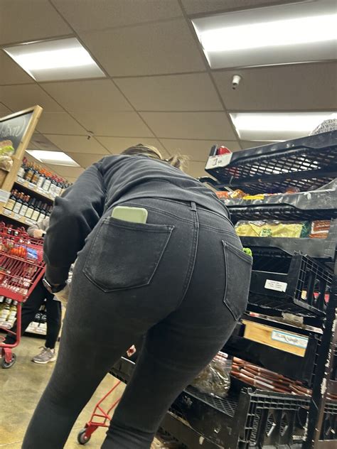 Trader Joess Latina Gave Me A Show NOT OC Tight Jeans Forum