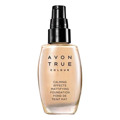 Матирующий тональный крем Avon True Colour с успокаивающим эффектом Спокойное сияние Nude