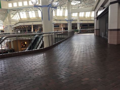 Burlington Center Mall - CLOSED - 23 Photos & 23 Reviews - Shopping ...