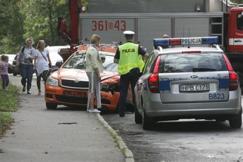 Wypadek Na Ulicy Z Otoryjskiej W Legnicy Zdj Cia Legnica Nasze Miasto