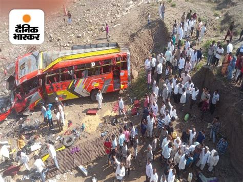 Khargone Bus Accident Eye Witnesses On Incident Mp Khargone News स्टीयरिंग खराब फिर भी 80