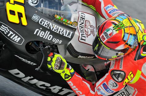 Project 46, AGV Standards, & Rossi's New Helmet - Asphalt & Rubber