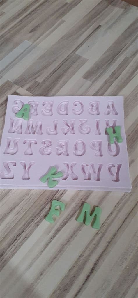 Molde De Silicone Alfabeto Cm Letras No Elo Sol Moldes A B