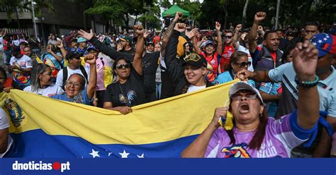 Portugal entre 22 países que pedem verificação imparcial de resultados