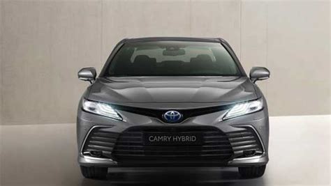 Toyota Camry Hybrid Facelift Unveiled Globally Expected India Launch