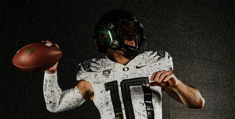 Oregon Football: Ducks Release Uniform Combination for Arizona Wildcats ...