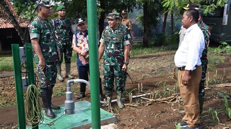 Sumur Bor Hasil Program TNI Manunggal Air Di Desa Bandungharjo