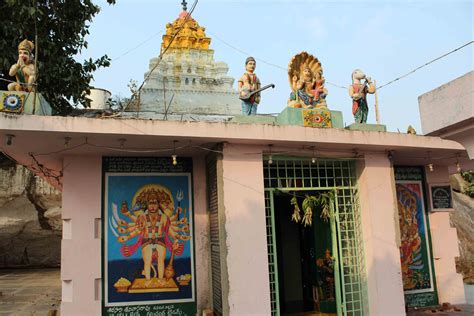 Sri Lakshmi Narasimha Kutumbam Nallapadu