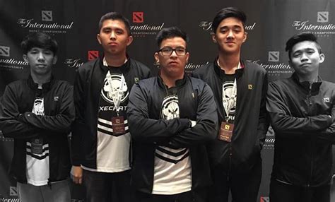 Execration Drops Two Players Gosugamers