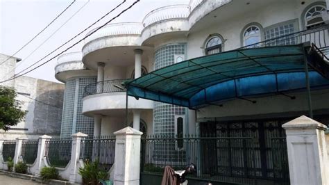 Rumah Mewah Di Taman Polonia V