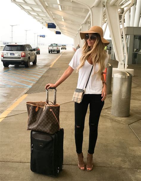 Travel Style Holliewdwrd Instagram Airplane Outfits Travel