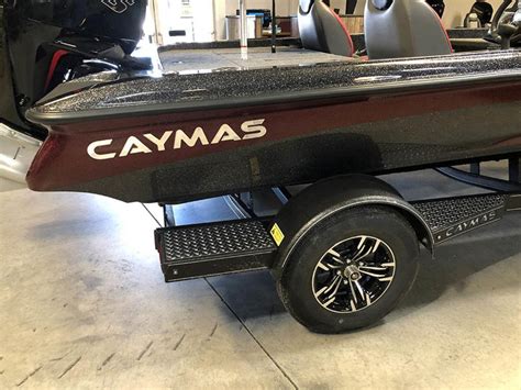 New Caymas Cx S Perry Boat Trader