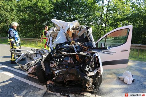 Schwerer Unfall Auf Der B Bei Hirschaid Bildergalerie