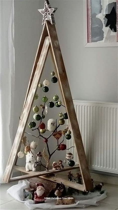 40 Creative Ideas For A DIY Christmas Tree From A Board And Branches