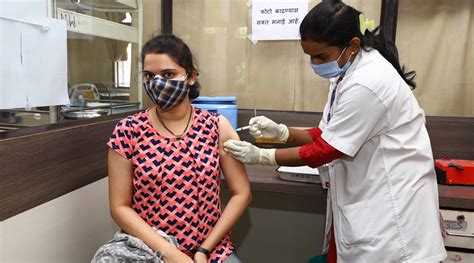 Pune Covid 19 Vaccination Drive By Pmc For Foreign Bound Students