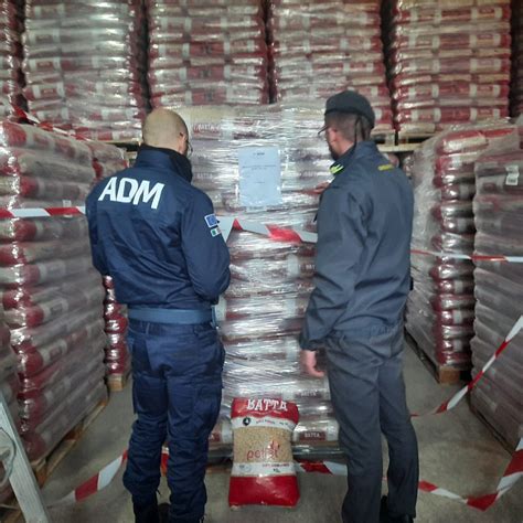 Sequestrate Al Porto Di Palermo 54 Tonnellate Di Pellet Dall Egitto