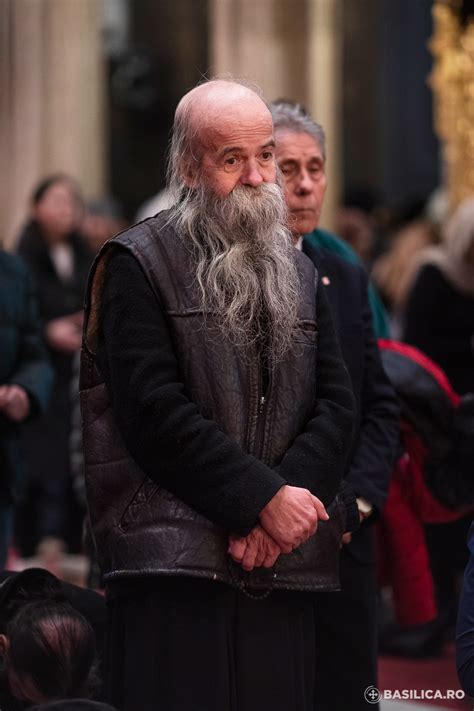 Foto Sfin Ii Trei Ierarhi Cinsti I La Catedrala Patriarhal Basilica Ro