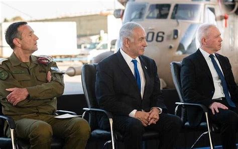 Benjamin Netanyahu Military