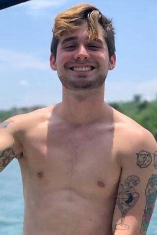 Adrian Andres Gay Pornstar BoyFriendTV