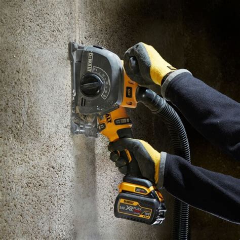 Dewalt Dcg T Gb V Xr Flexvolt Wall Chaser With X Ah Batteries